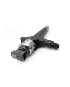 Fuel Injector 295050-0909 2950500909 For Nissan Engine YD25