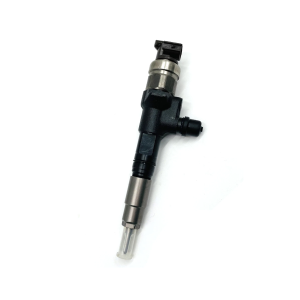 Fuel Injector 1J784-53051 1J78453051 For Kubota Engine M7 series Kubota Tractor BX3051