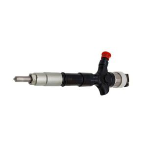 Fuel Injector 23670-30050, 095000-5880, 23670-39095 For toyota hiace 2KD-FT from www.soonparts.com