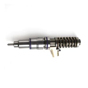 Fuel Injector 9098404, VOE9098404 For Volvo Engine D16E Volvo Excavator E780BCC from www.soonparts.com
