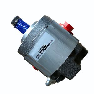 Hydraulic Gear Motor 20925803, 20925803, 20-925803 For JCB Backhoe Loader from www.soonparts.com