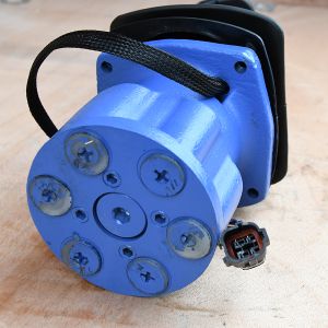 Buy Remote Control Vavel (RH) 2420-9517 24209517 for Doosan Deawoo Excavator SOLAR 290LC-V SOLAR 330LC-V SOLAR 400LC-V SOLAR 450-III SOLAR 450LC-V form soonparts